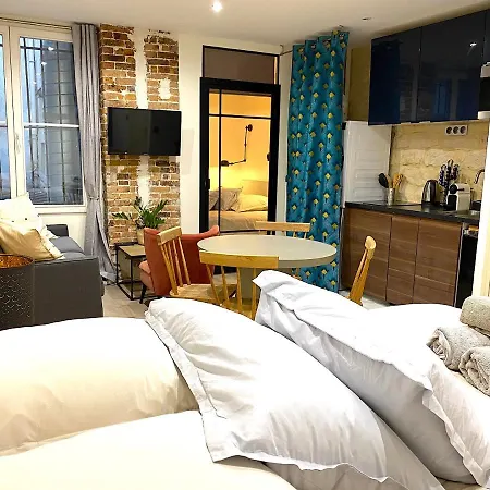 Modern And Charming Apartment - Historical Paris Apartman Párizs