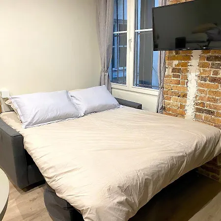 Modern And Charming Apartment - Historical Paris *