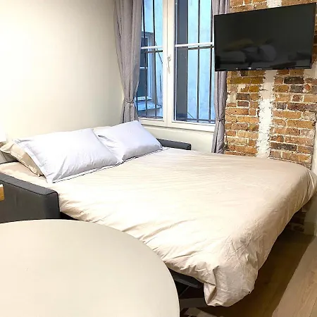 Modern And Charming Apartment - Historical Paris * Párizs
