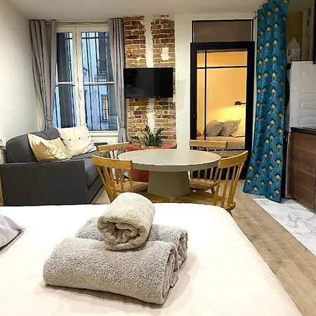 Apartman Modern And Charming Apartment - Historical Paris